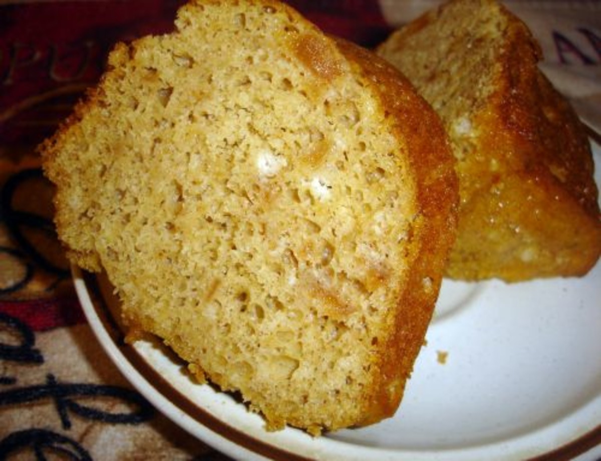 3-Ingredient Apple Spice Cake