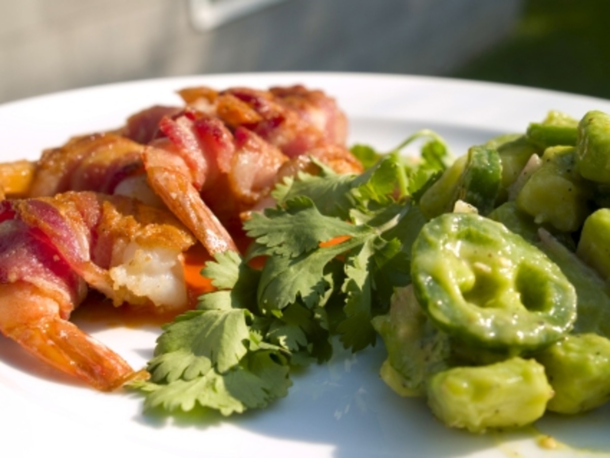Bacon-Wrapped Shrimp With Chunky Tomatillo Salsa and Tomato Vina