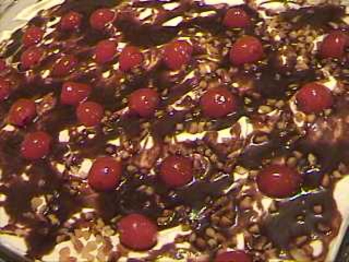 No Bake Banana Split Cake