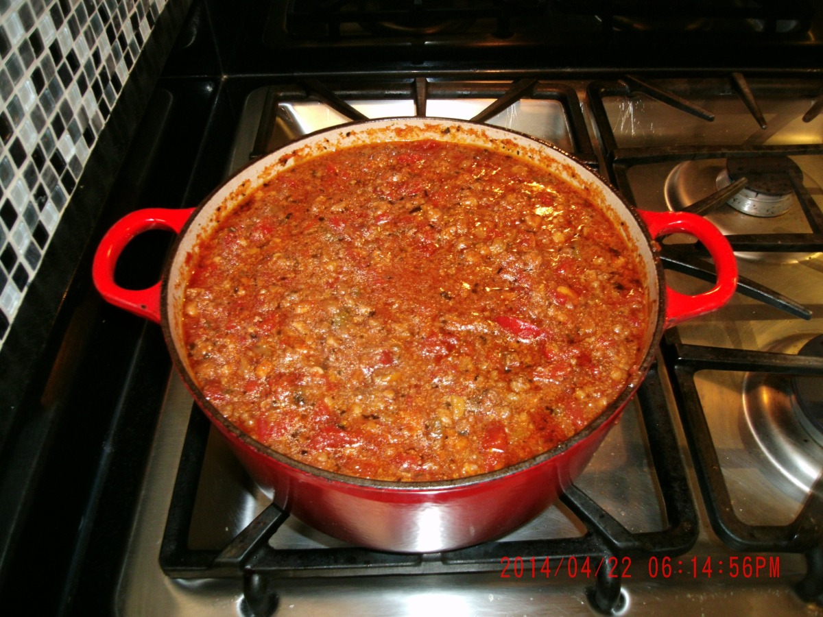 Spaghetti and Meat Sauce - Alton Brown-image