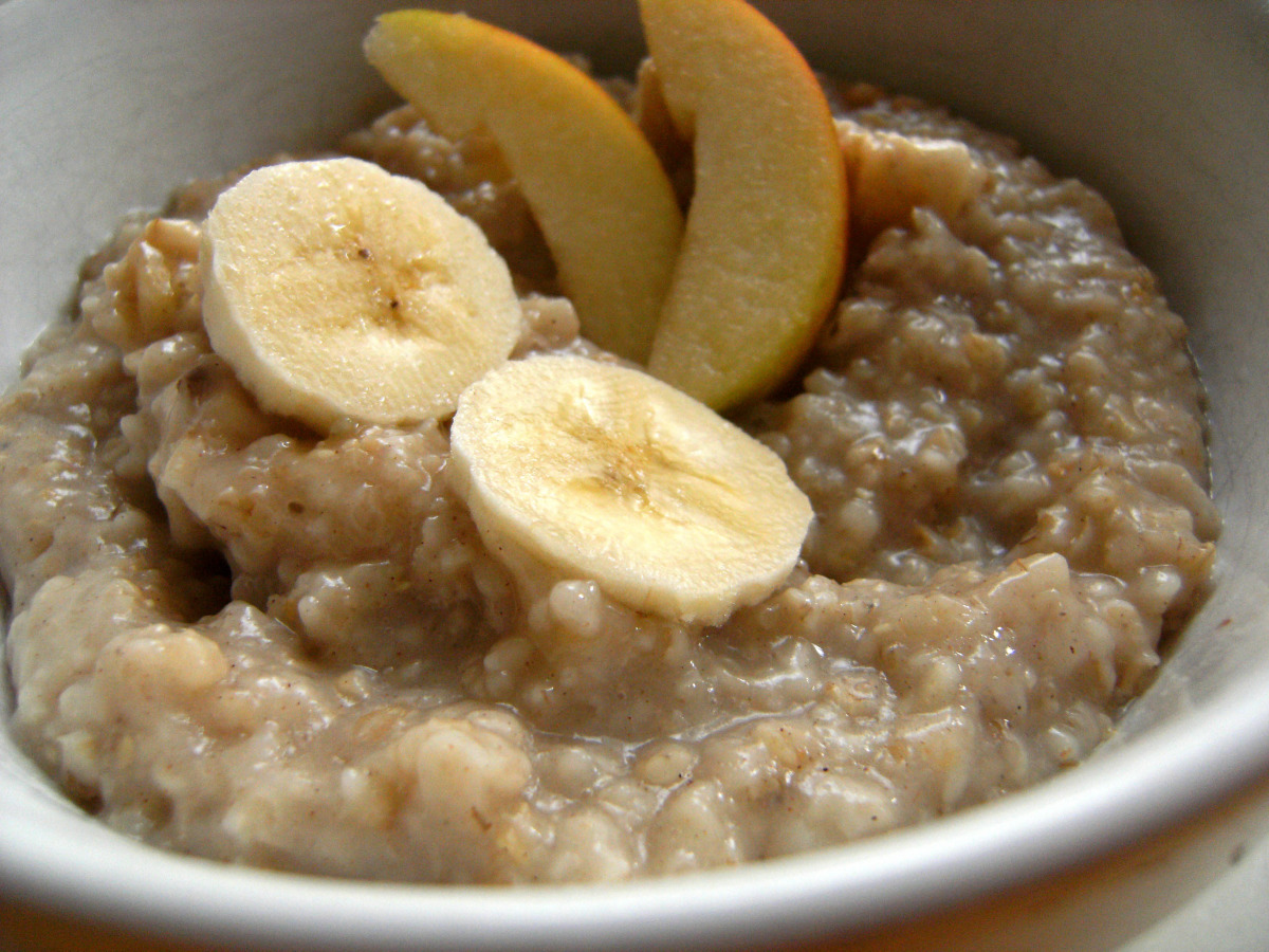 Breakfast Oatmeal With Banana and Apple-image