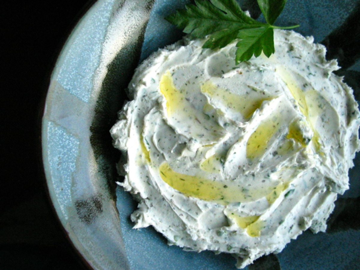 Herbed Chevre Spread Recipe