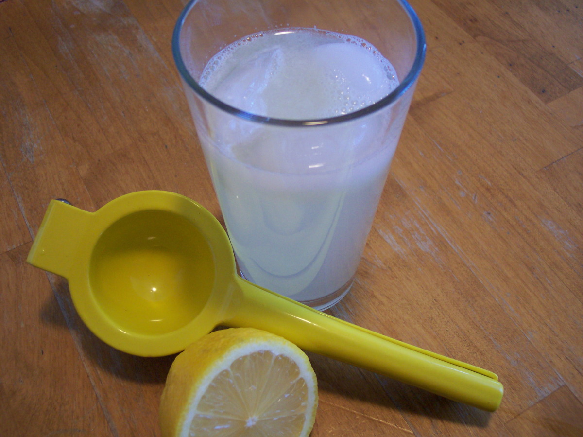 Quick Lemonade for One - Guilt Free!_image