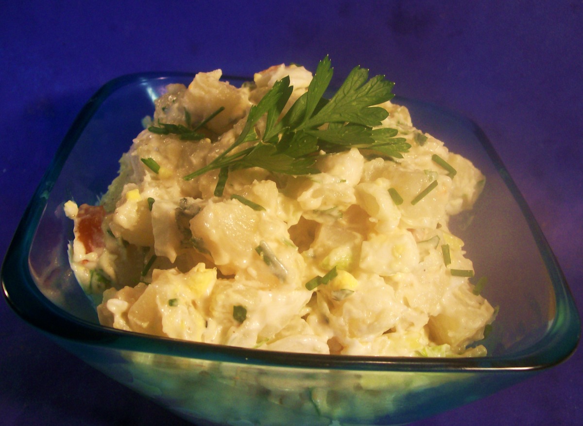 Potato Egg Salad With Herbs_image