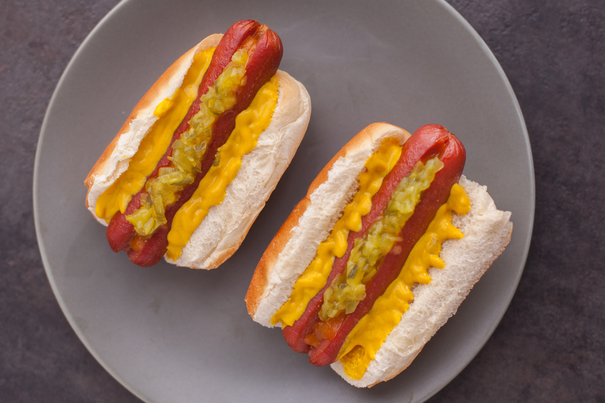 How to Cook a Hot Dog in the Oven  