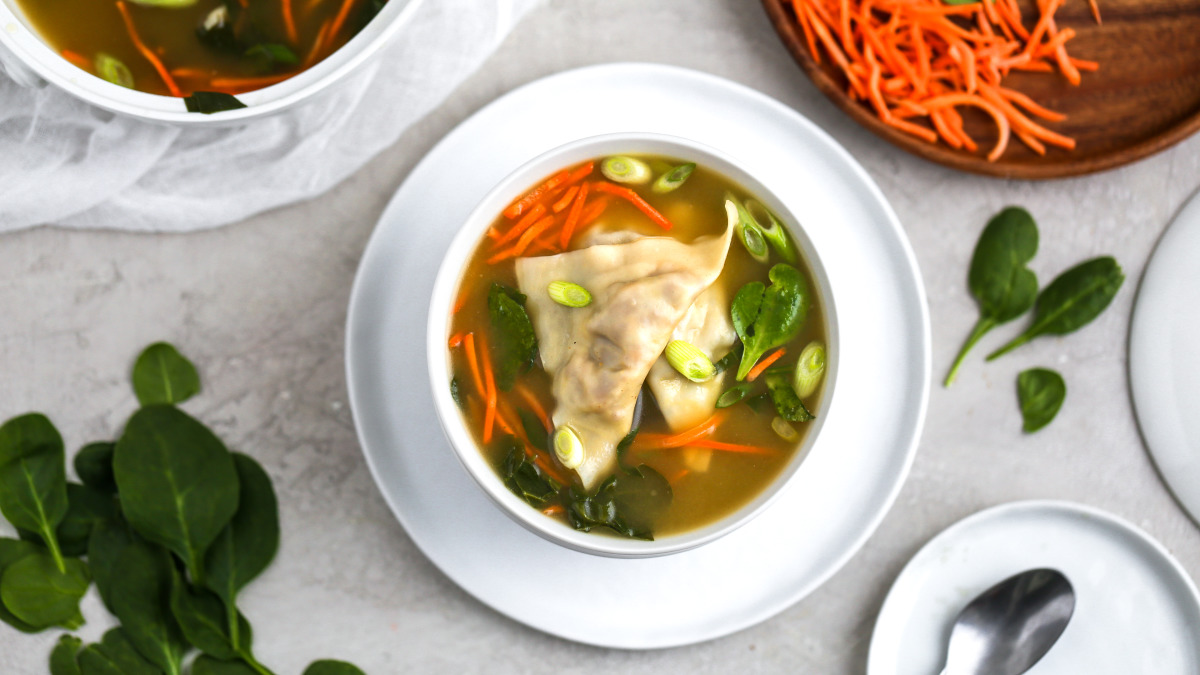 Wonton Soup ワンタンスープ • Just One Cookbook