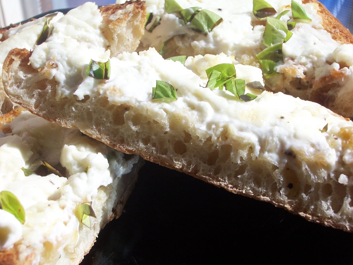 Inspirational Goat's Cheese on Garlic Ciabatta Toast_image