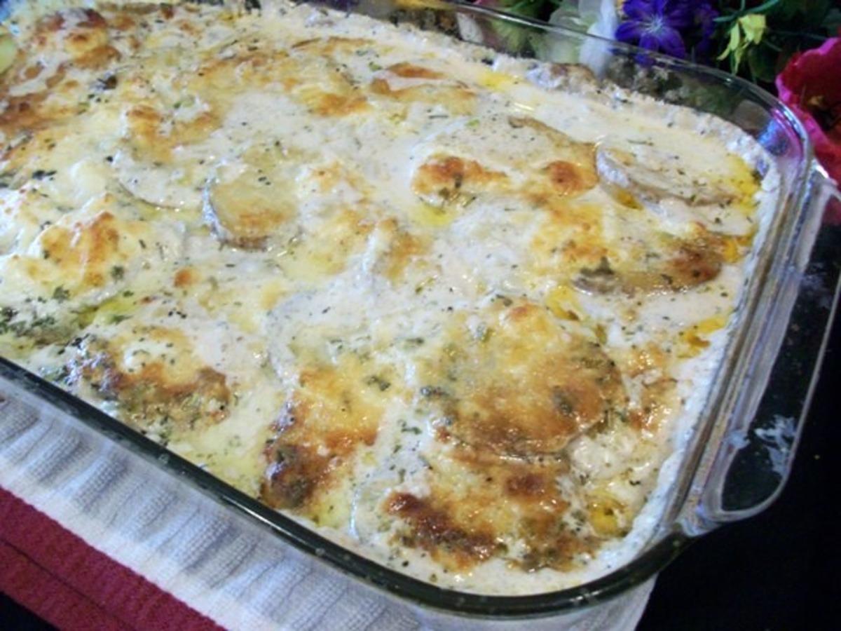 Perfect Creamy Herbed Scalloped Potatoes - Zen & Spice