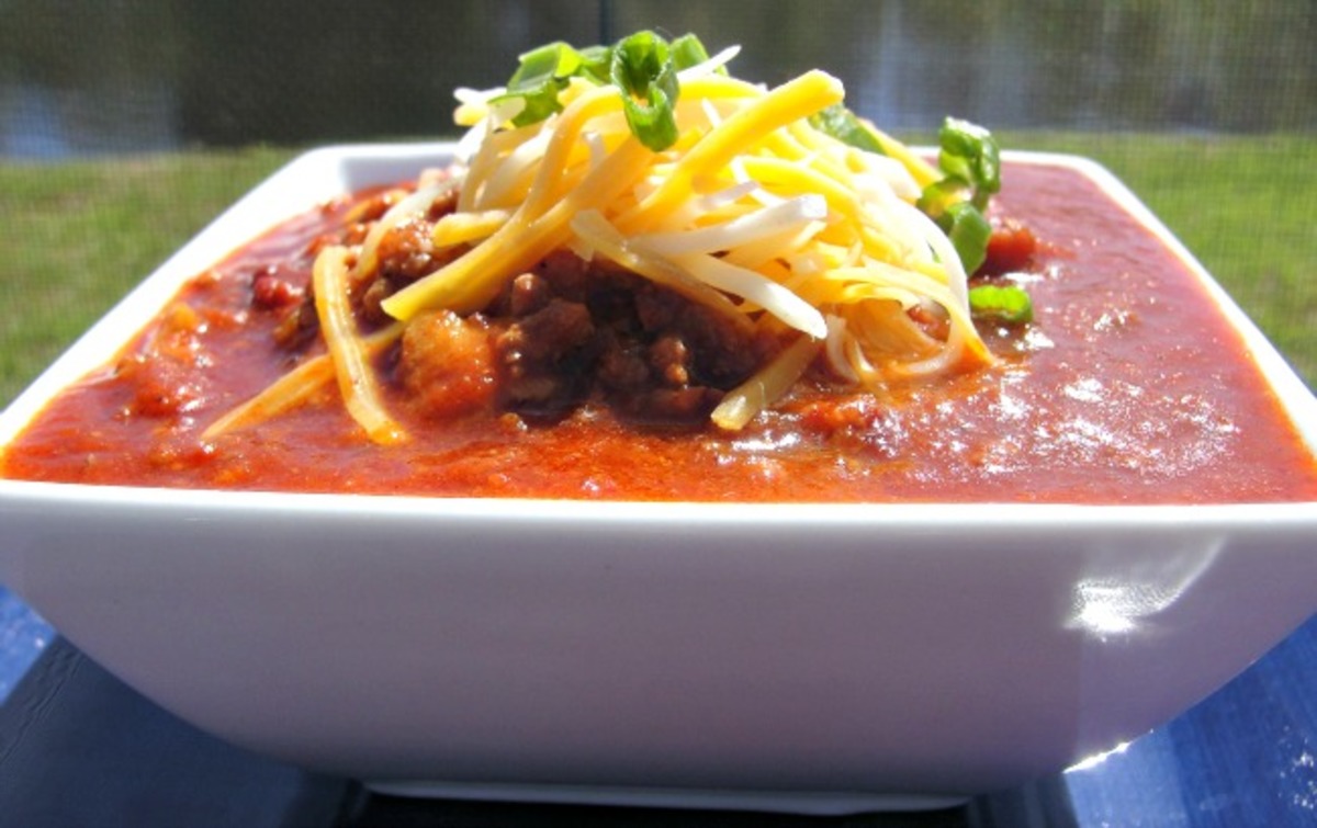 Quick Beef-&-Bacon Chili & Beans image
