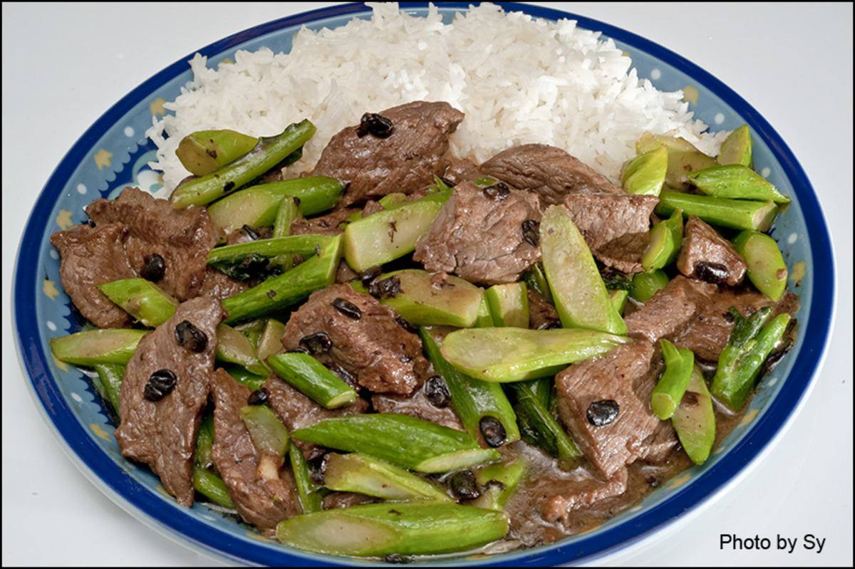 Sliced Beef With Black Beans & Chinese Broccoli on Rice_image