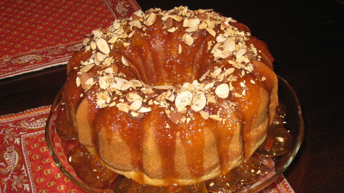 Almond Amaretto Bundt Cake | Easy Bundt Cake Recipe
