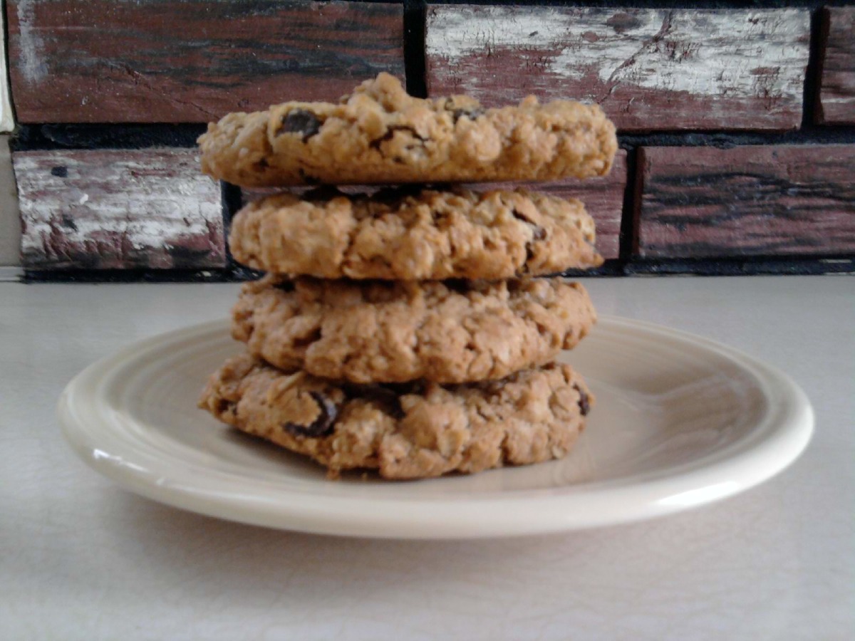 Rachael Ray's Oatmeal-Raisin Cookies image