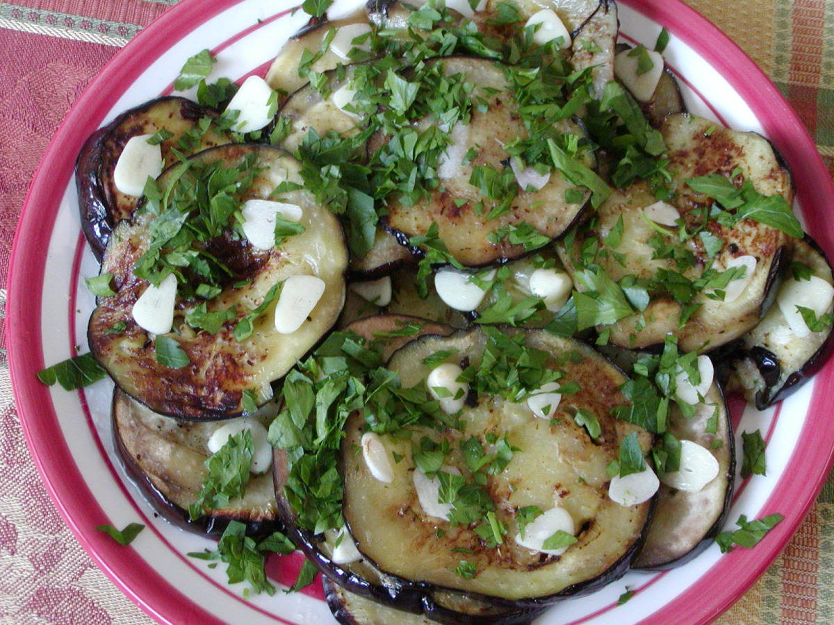 Eggplant (Aubergine) With Raw Garlic