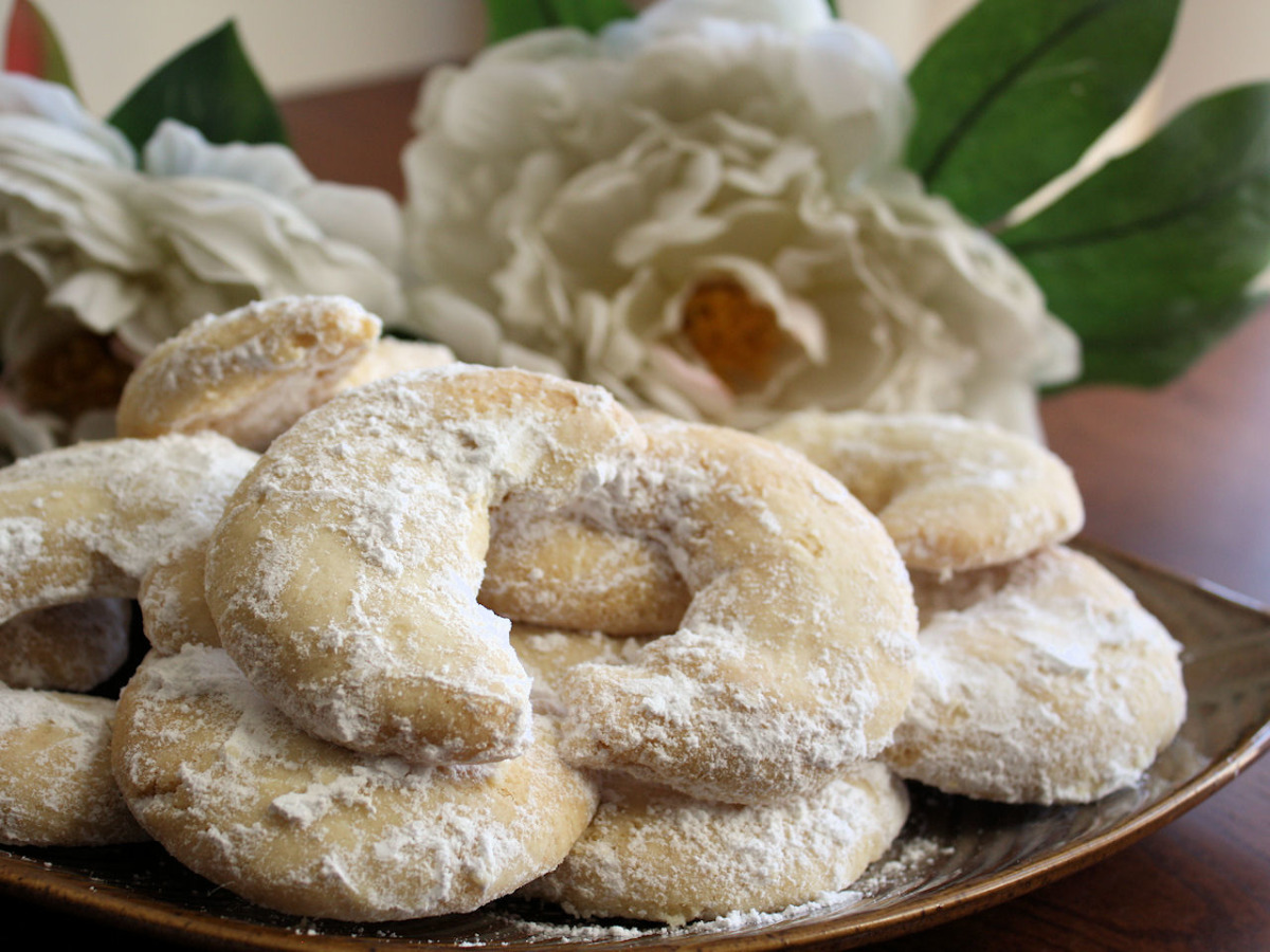 Almond Crescent Cookies Step by Step
