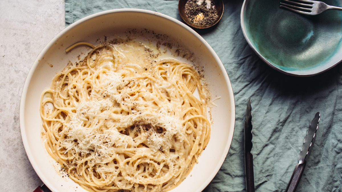 Spaghetti Cacio E Pepe (Cheese and Pepper)-image