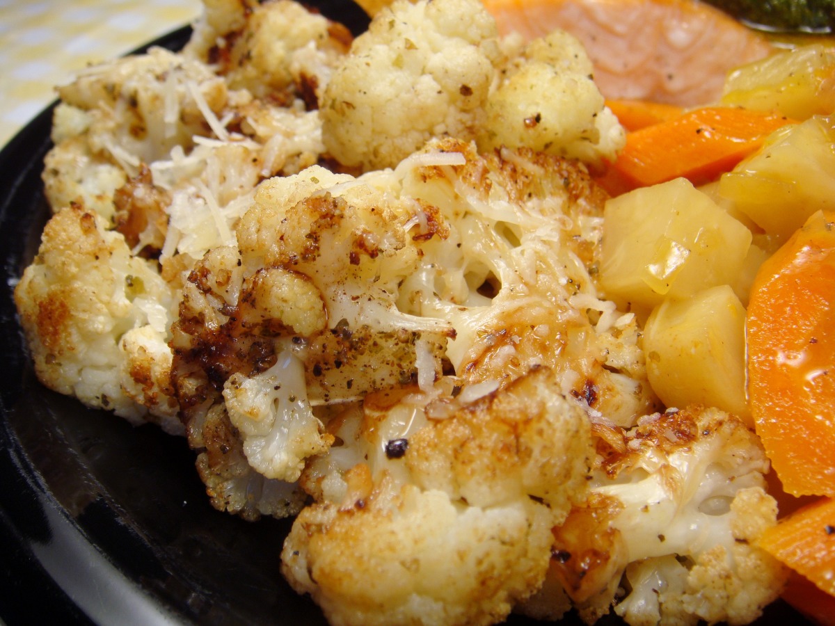 Balsamic & Parmesan Roasted Cauliflower_image