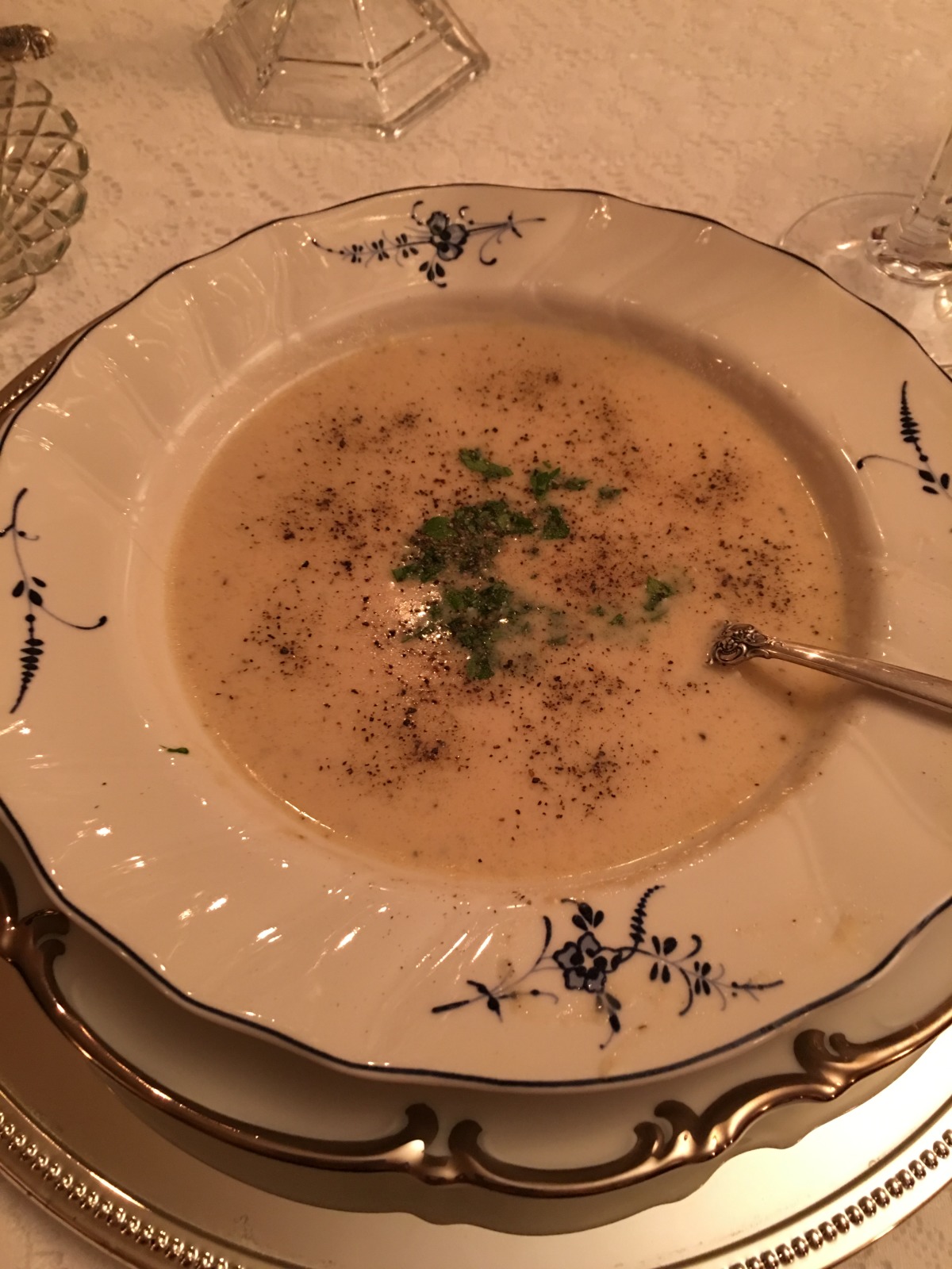 World's Best Cream of Garlic Soup_image