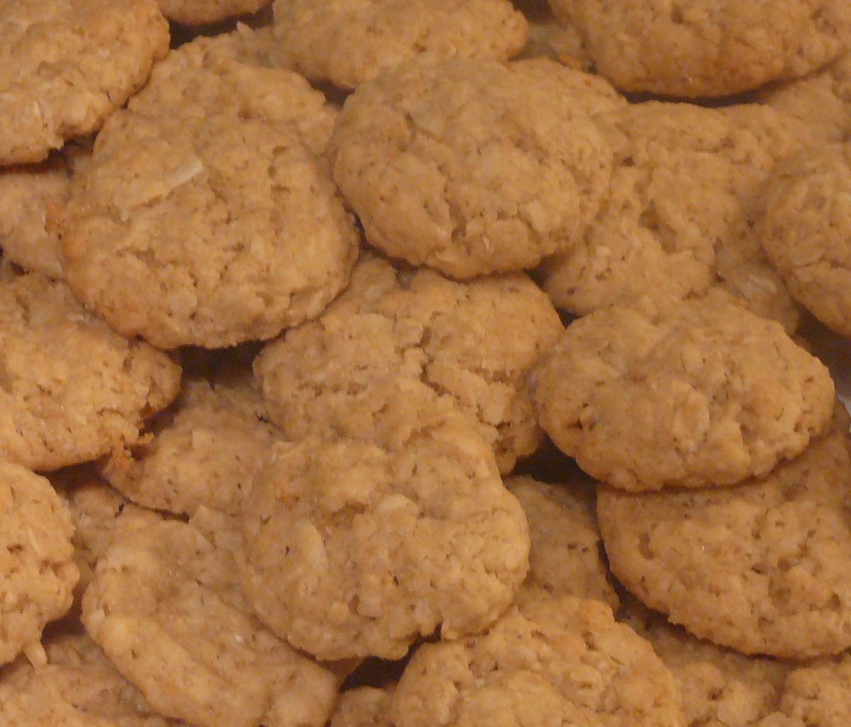 Crispy Coconut-Oatmeal Cookies
