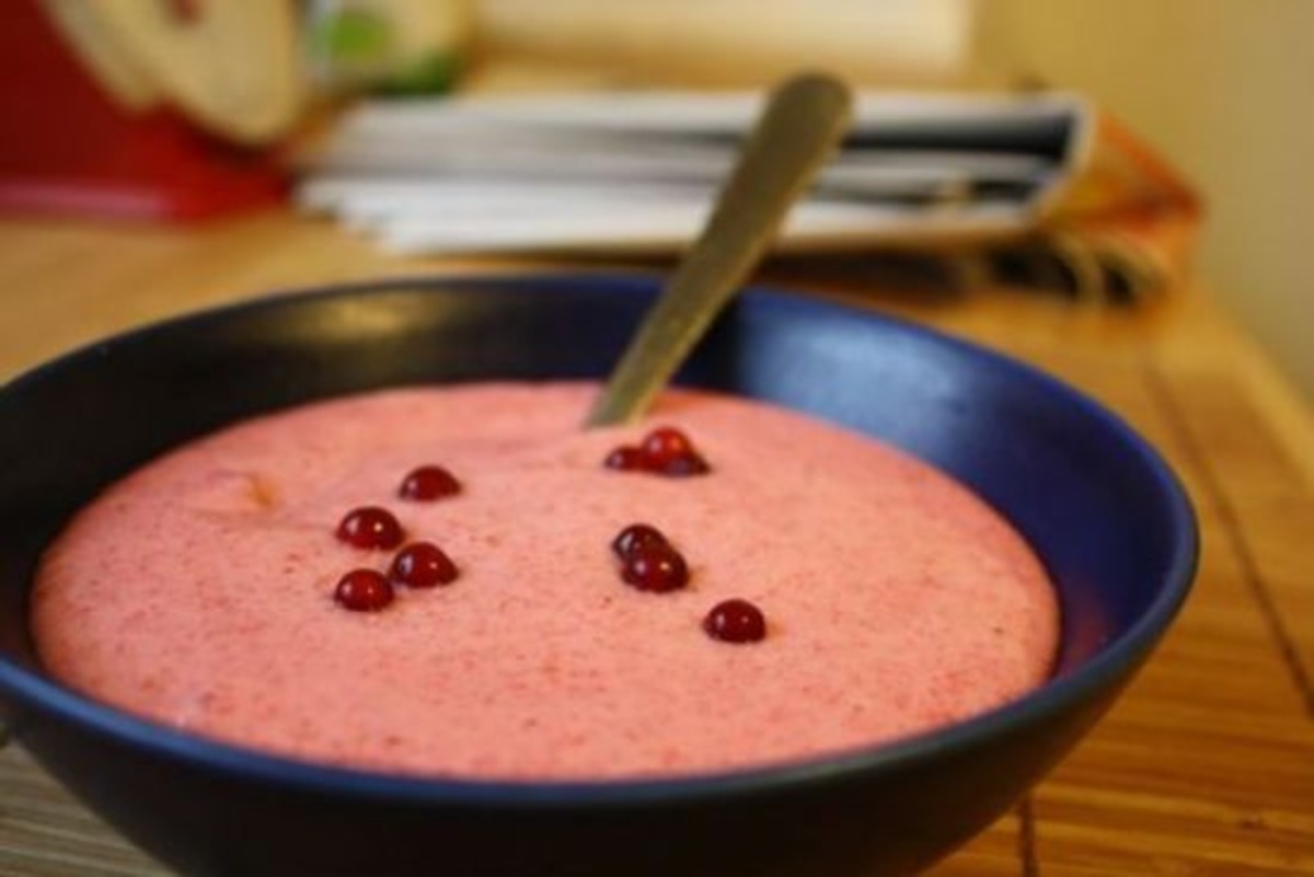 Whipped Lingonberry Porridge (Vispipuuro)