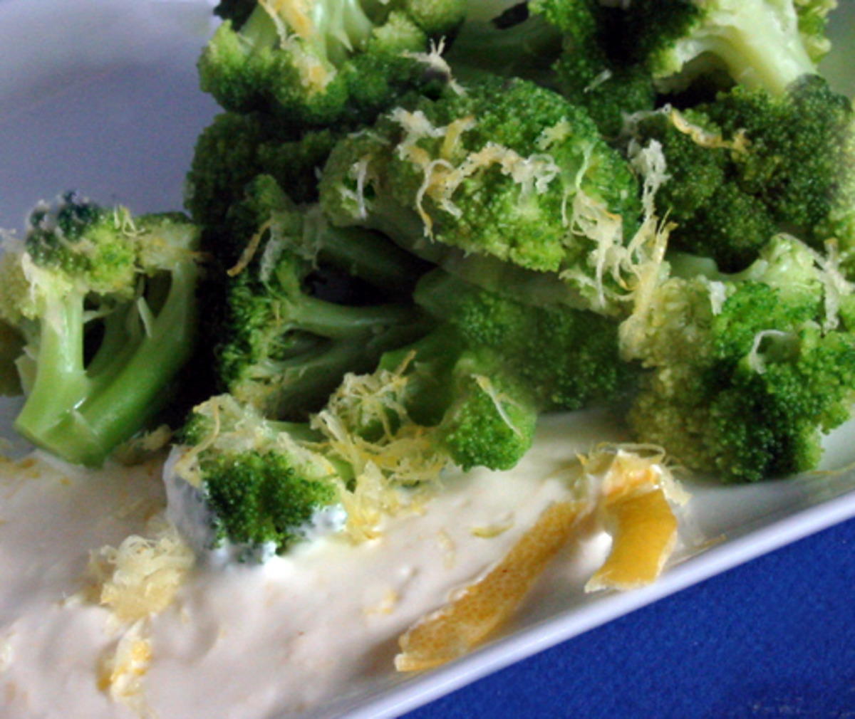Broccoli with Creamy Lemon sauce_image