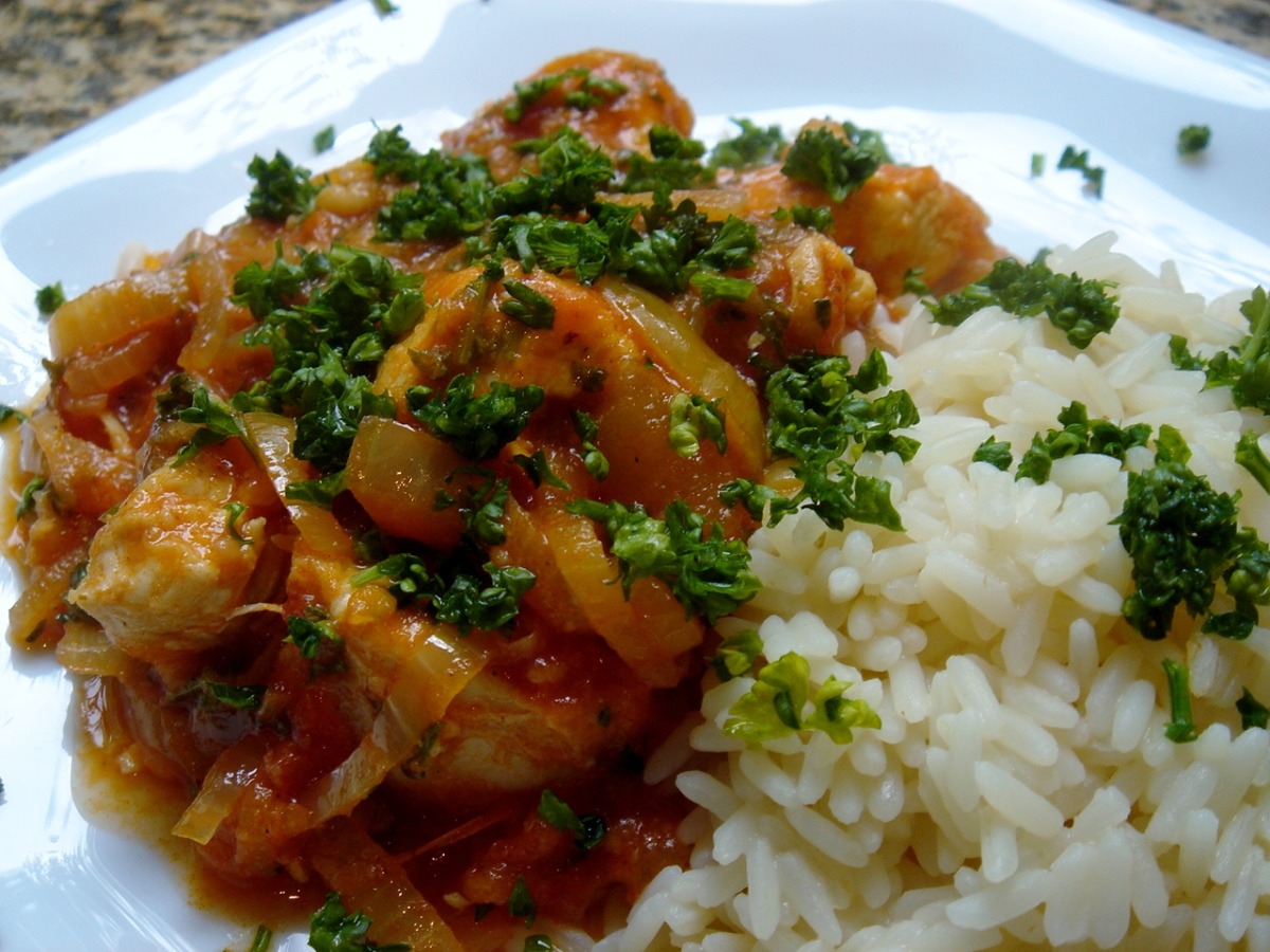 Chakhokhbili (Georgian Chicken With Herbs)
