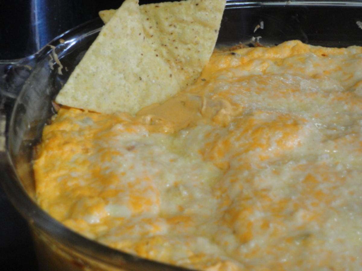 Buffalo Chicken Cheese Dip