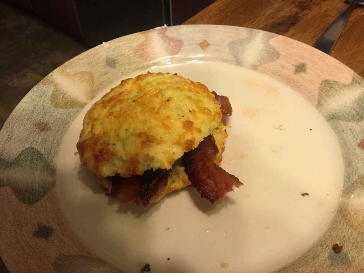 Buttery Garlic And Sharp Cheddar Biscuits Low Carb Recipe Food Com