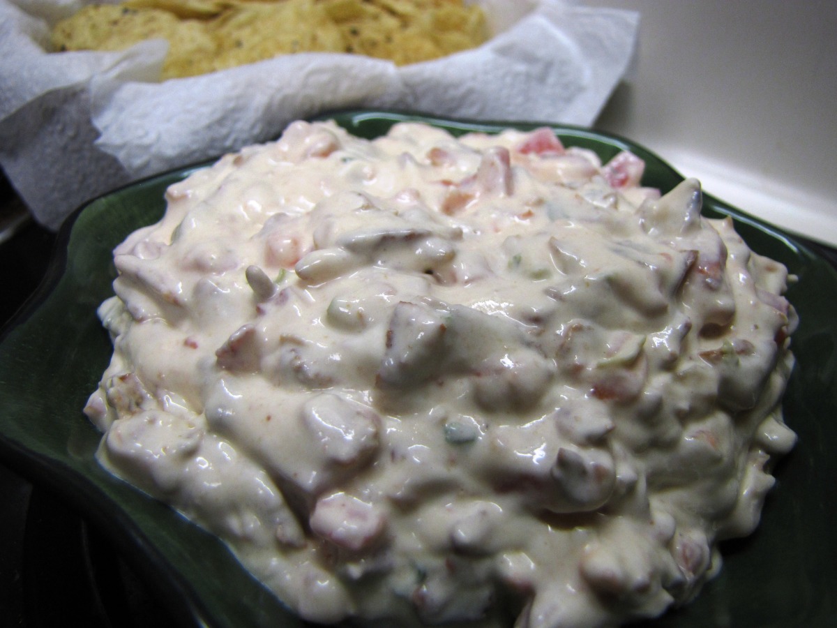 Party Favorite BLT Dip