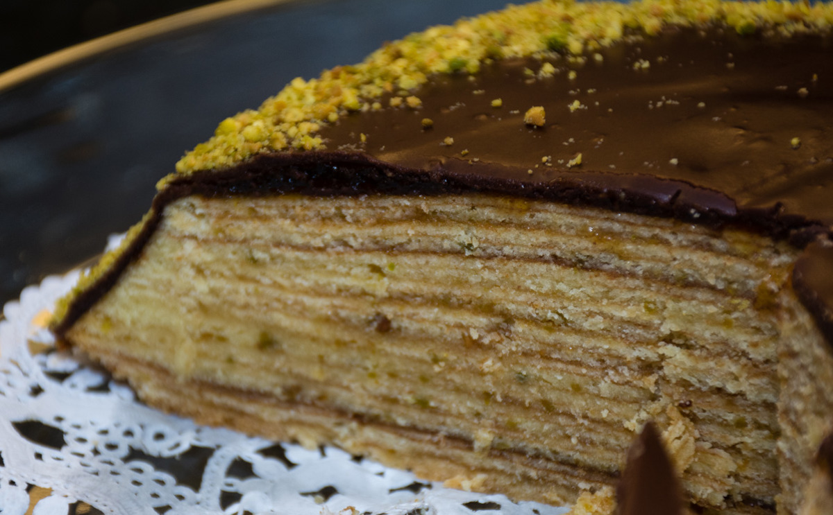 20 LAYER CREPE CAKE from SCANDAL - DIY - YouTube