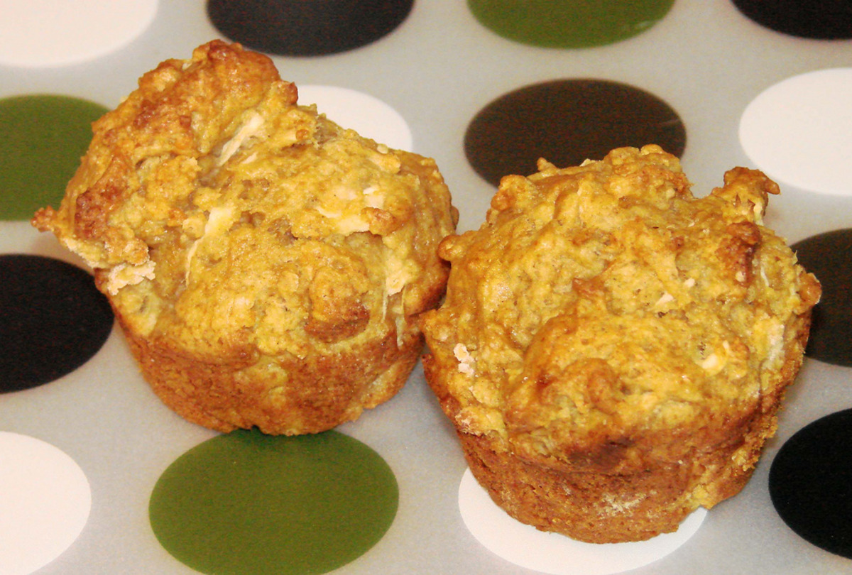 Chunky Apple Molasses Muffins
