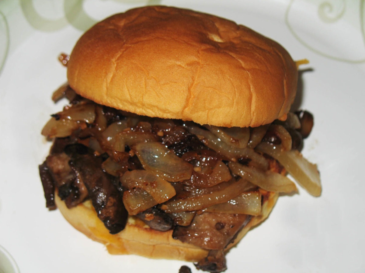 Sloppy Josephine Sliders (Vegetarian) Recipe