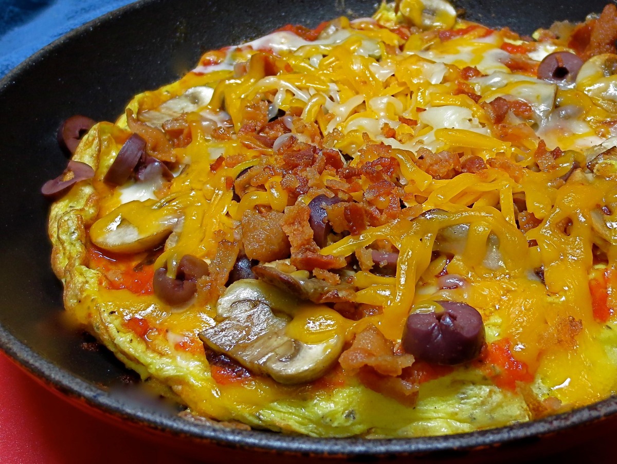 Omelet Pizza image