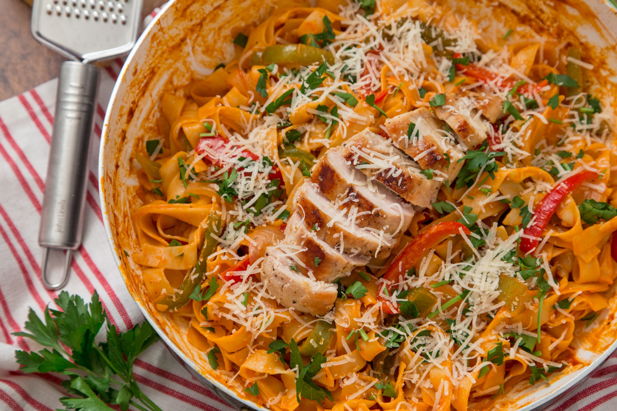 Spicy Cajun Pasta Like Tgi Fridays image.