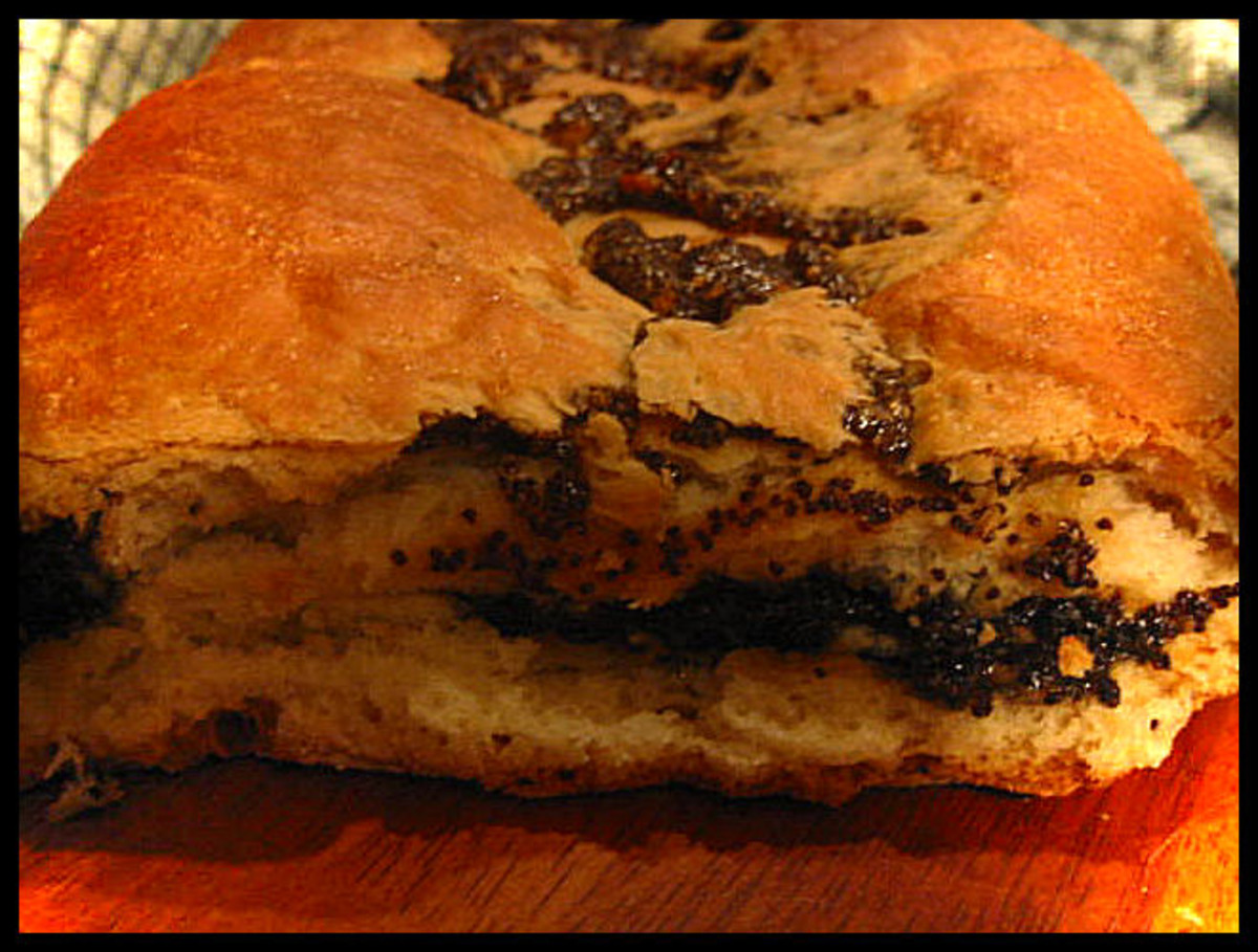 Makowiec (Poppy Seed Cake/Roll) Recipe