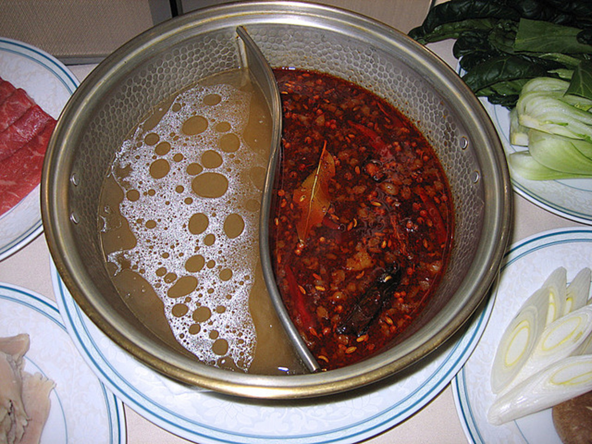 Sichuan Spicy Hot Pot (麻辣火鍋)