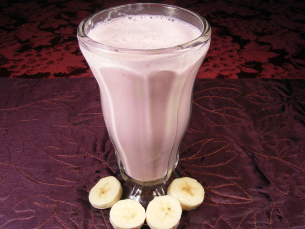 Best Easy Strawberry Banana Milkshake Recipes best-ever-banana-milkshake-recipe-foodtasia