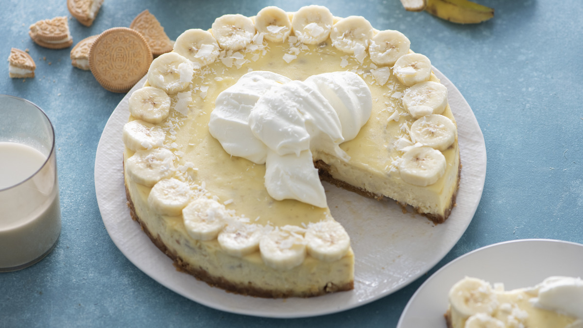 Banana Cream Cheesecake (Copycat) image