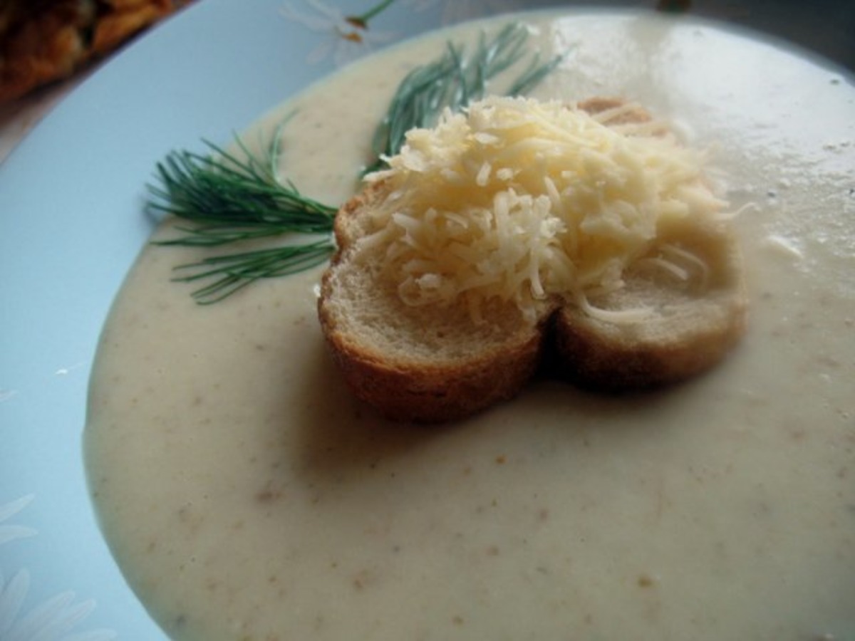 Dried Mushroom Soup image