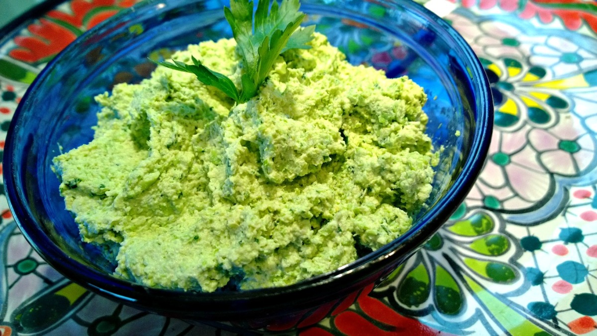 Middle Eastern Edamame Dip image