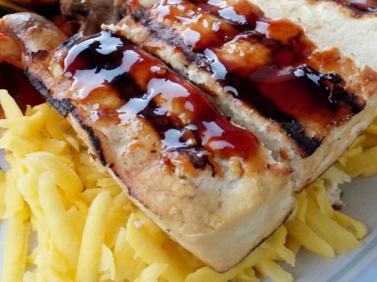 To Hu Ang Swai Chei (Grilled Tofu With Mango Slaw) image