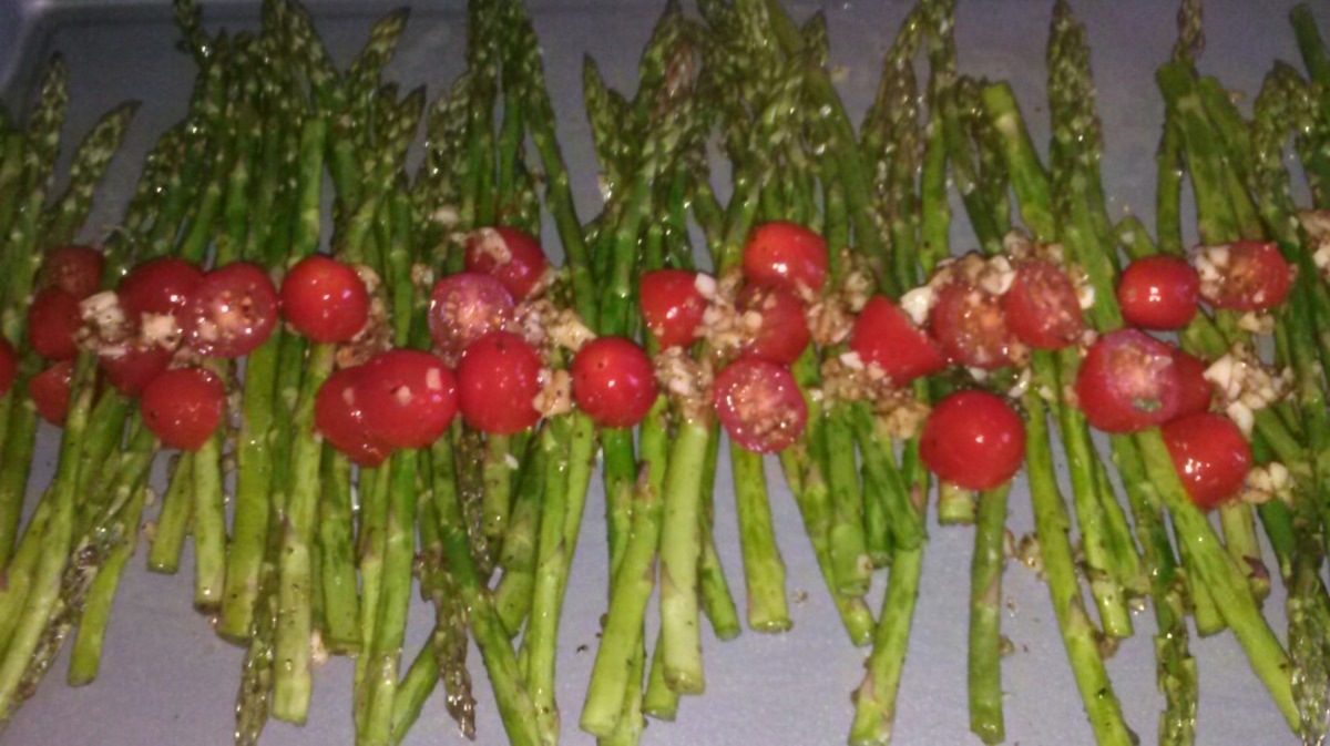 Garlic Roasted Asparagus and Cherry Tomatoes image