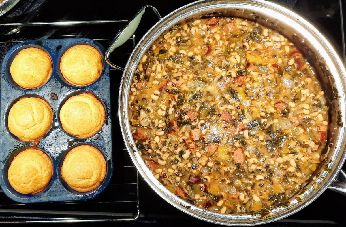 Emeril's Stewed Black-Eyed Peas image