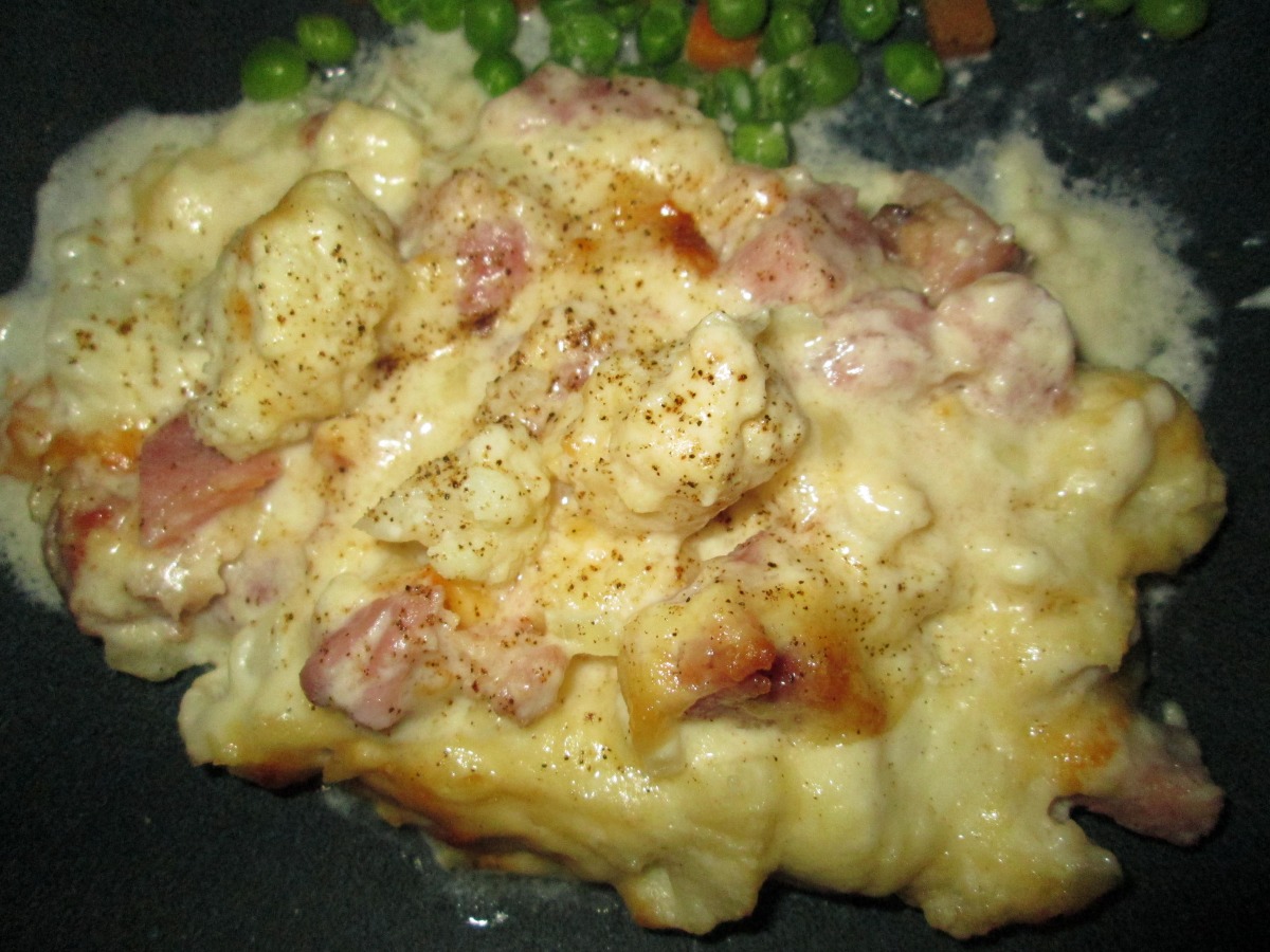 Cauliflower Cheese With Ham Hock_image