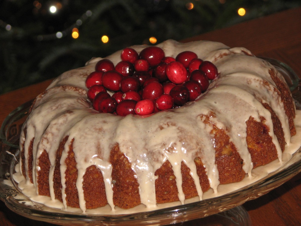 Cranberry Bundt Cake Recipe (VIDEO) 