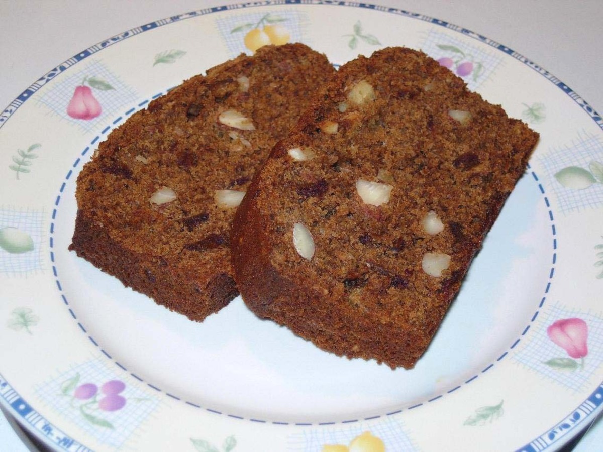 Eggless Whole Wheat Date And Walnut Cake - Cooking Carnival