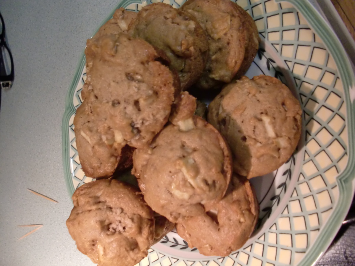 Chunky Apple Muffins