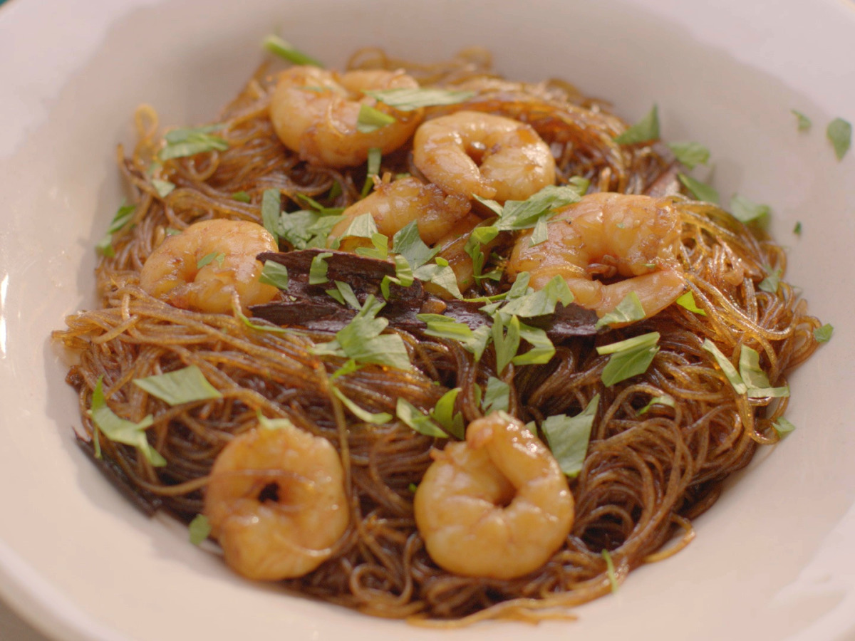 Thai Noodles With Cinnamon Prawns Recipe Food Com 1/2 c creamy peanut butter. thai noodles with cinnamon prawns