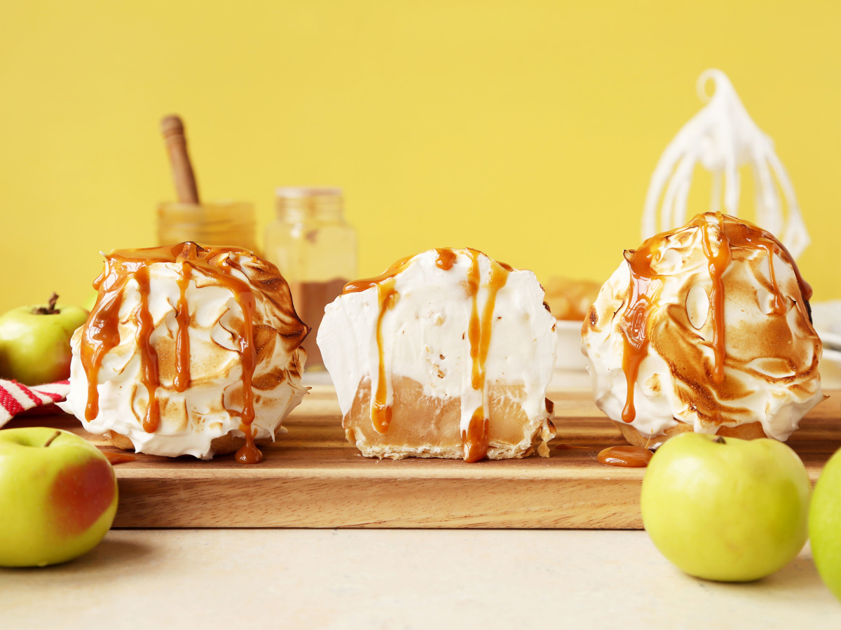 Mini Apple Pie Baked Alaskas