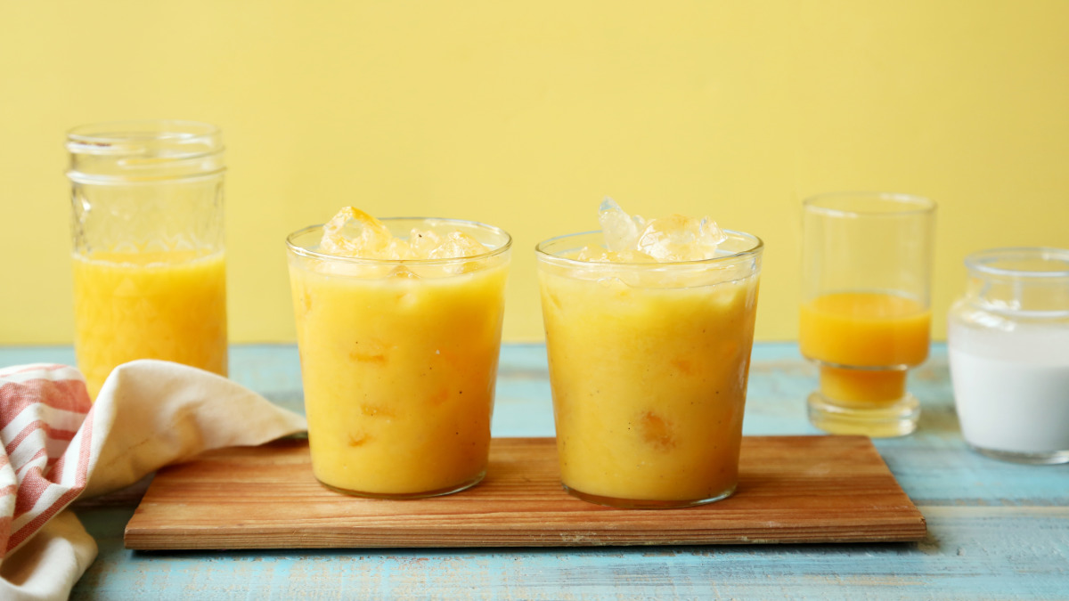 Starbucks' Orange Drink-image