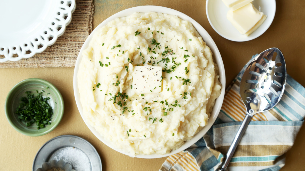 Instant Pot Garlic Parmesan Mashed Potatoes-image
